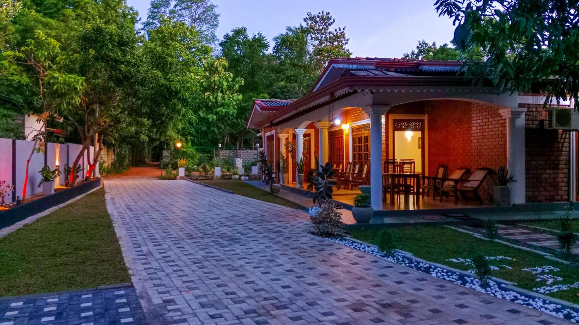 Sigiri Thilanka Rest Sigiriya Hotel Exterior foto